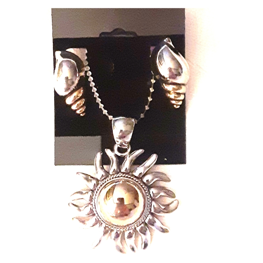 Heavy weight sun pendant with matching clip ons